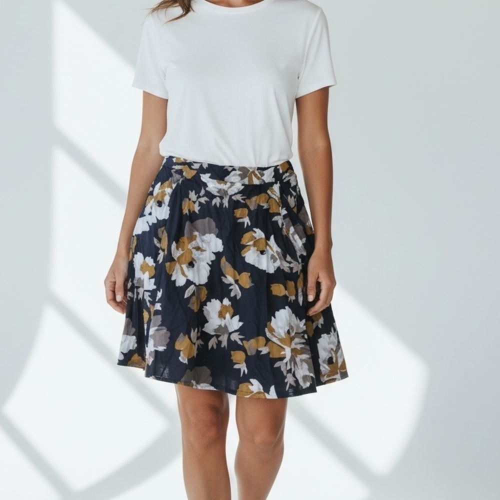 🌸 Old Navy Floral A-Line Skirt – Size XS